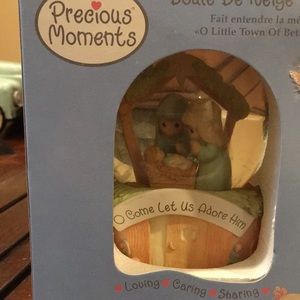 Preschools Moments “O Come Let Us Adore Him”